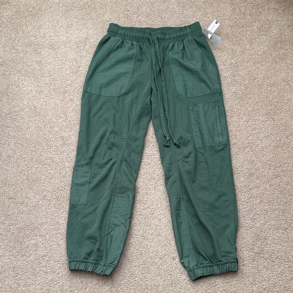 NWT Daily Practice Killington Moss Green Cargo Utility Jogger Pants Size XS - Picture 2 of 10